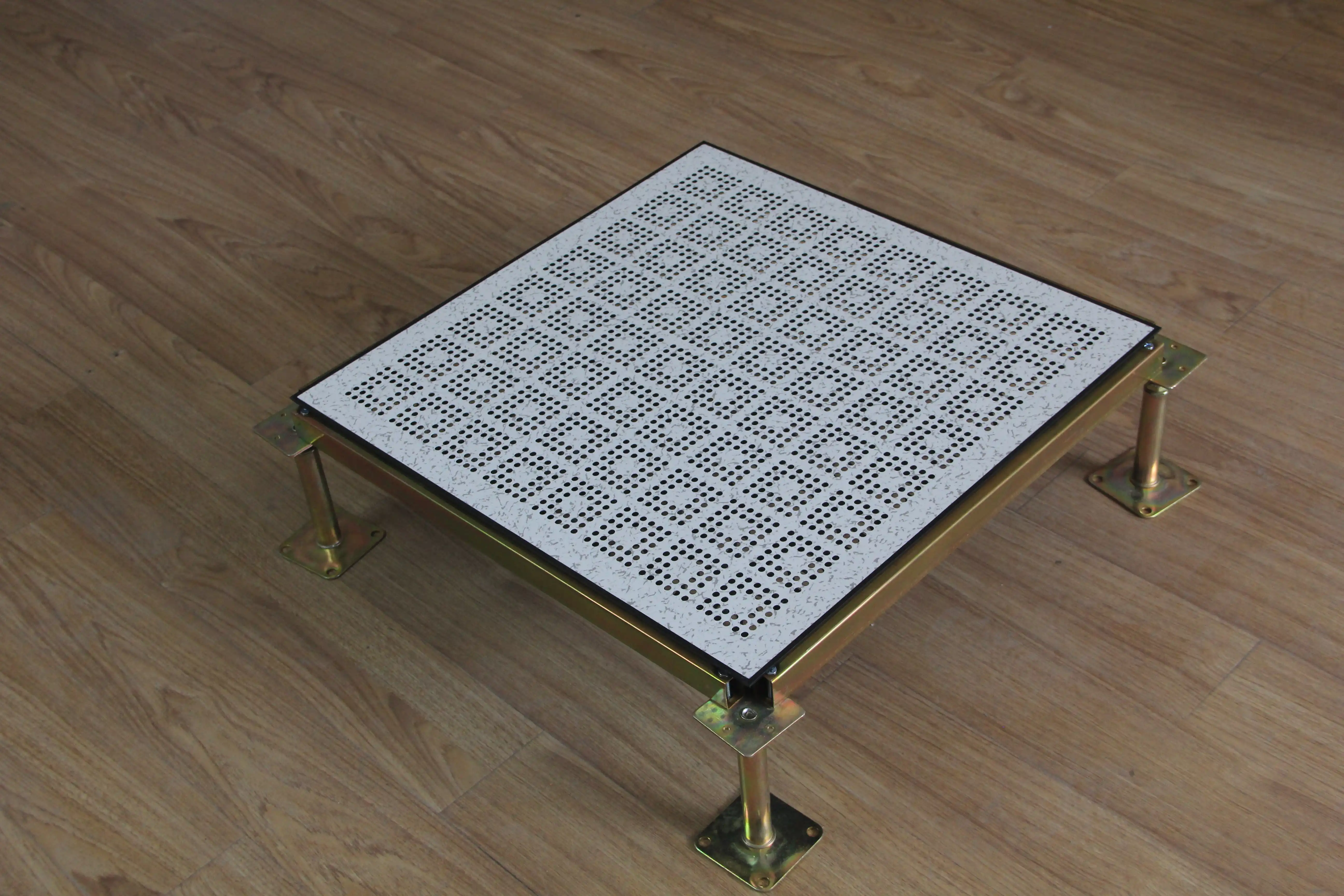 Calcium sulfate raised antistatic floor 2