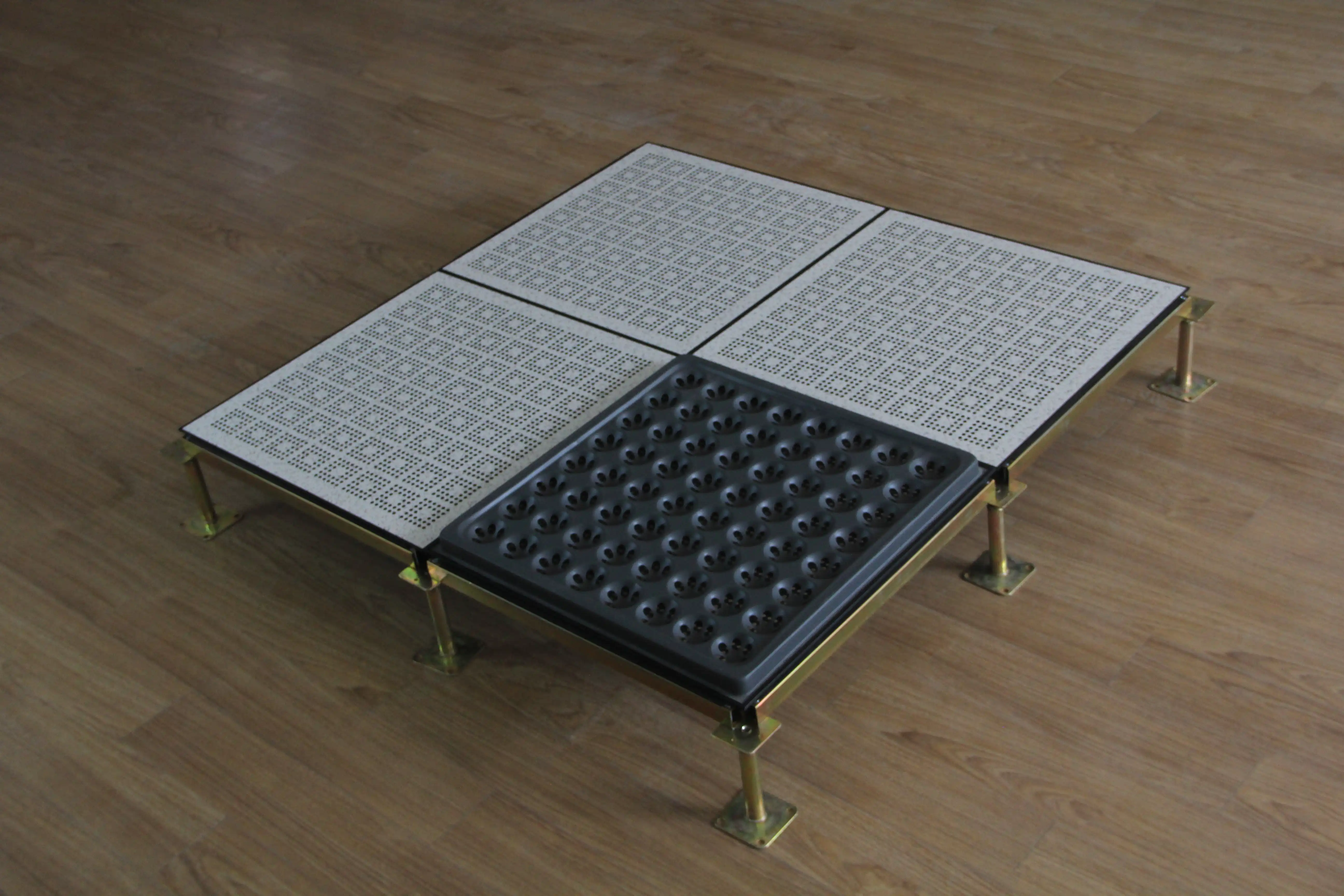 Calcium sulfate raised antistatic floor 2