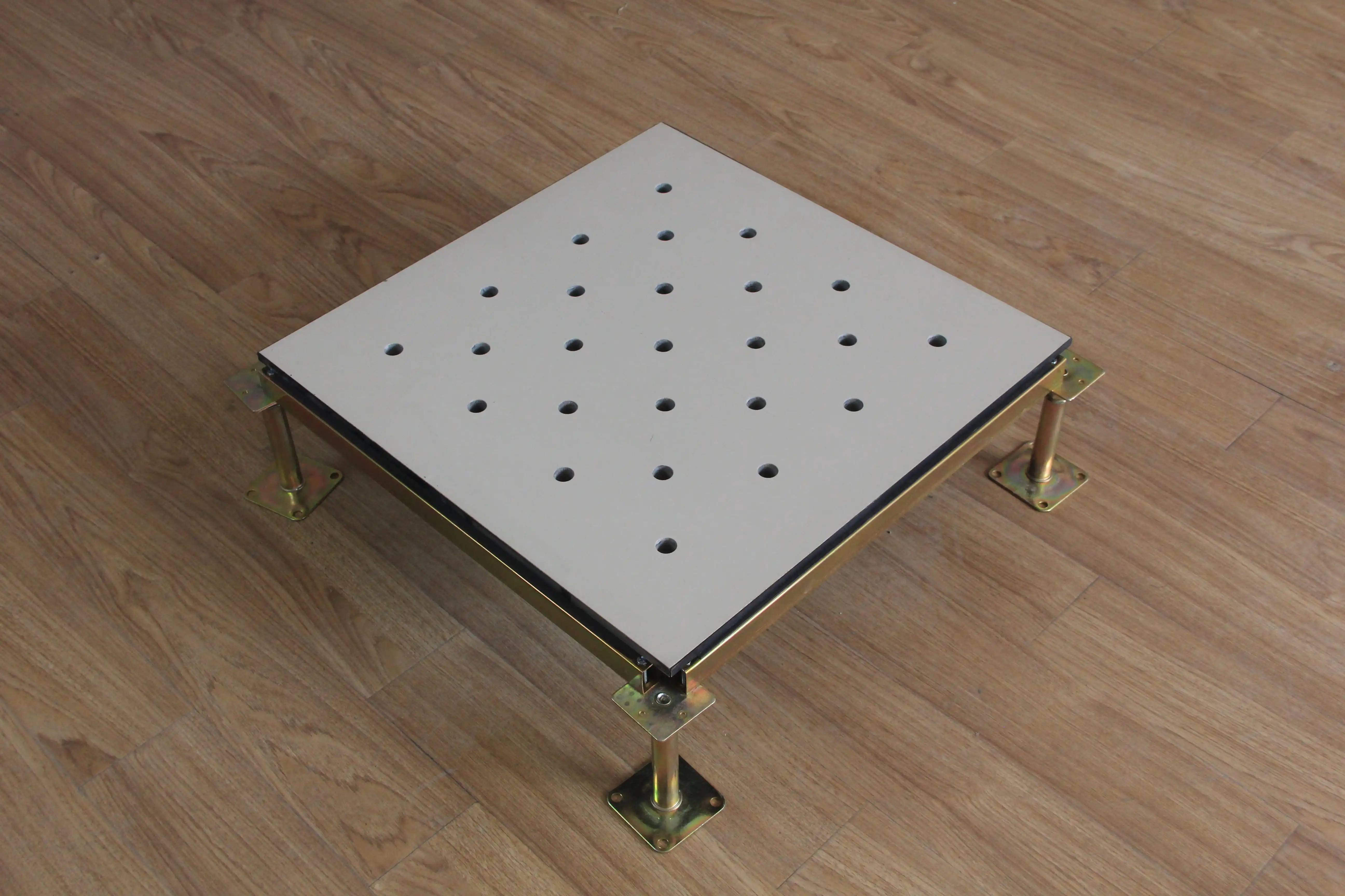 Ventilated Antistatic Floor