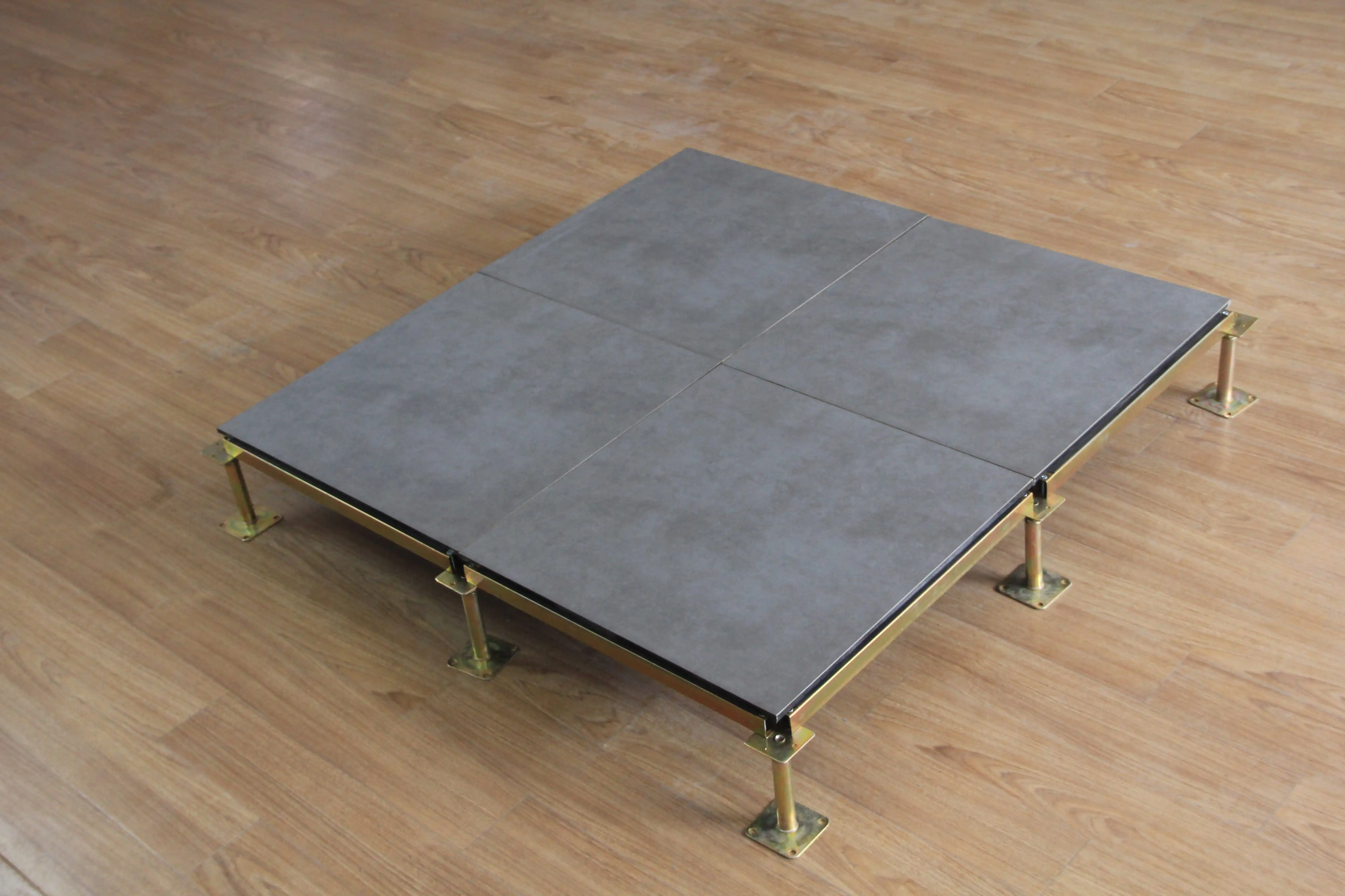 Aluminum alloy antistatic floor